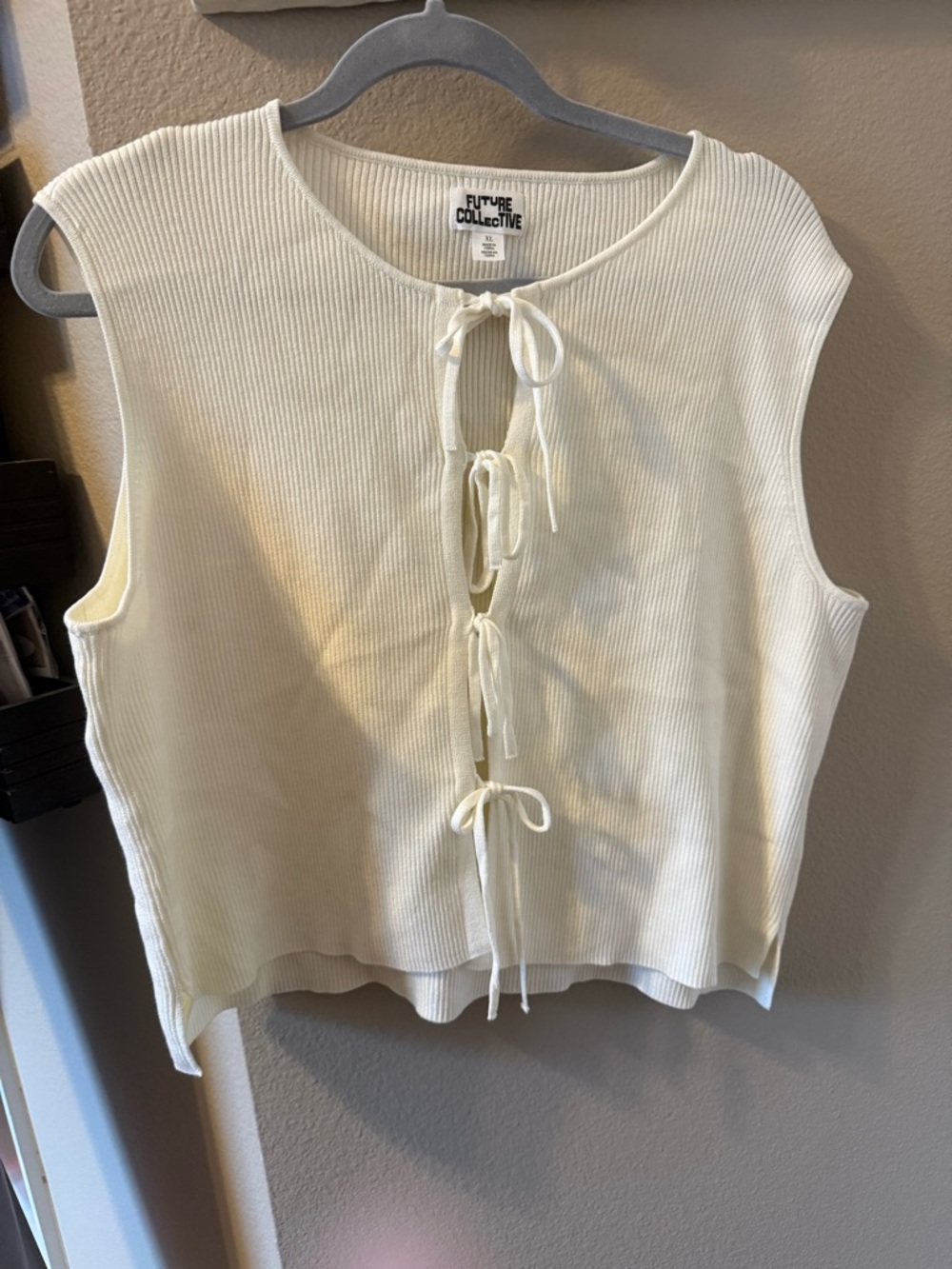 Future Collective Women's Sleeveless Tie-Front Top, size XL